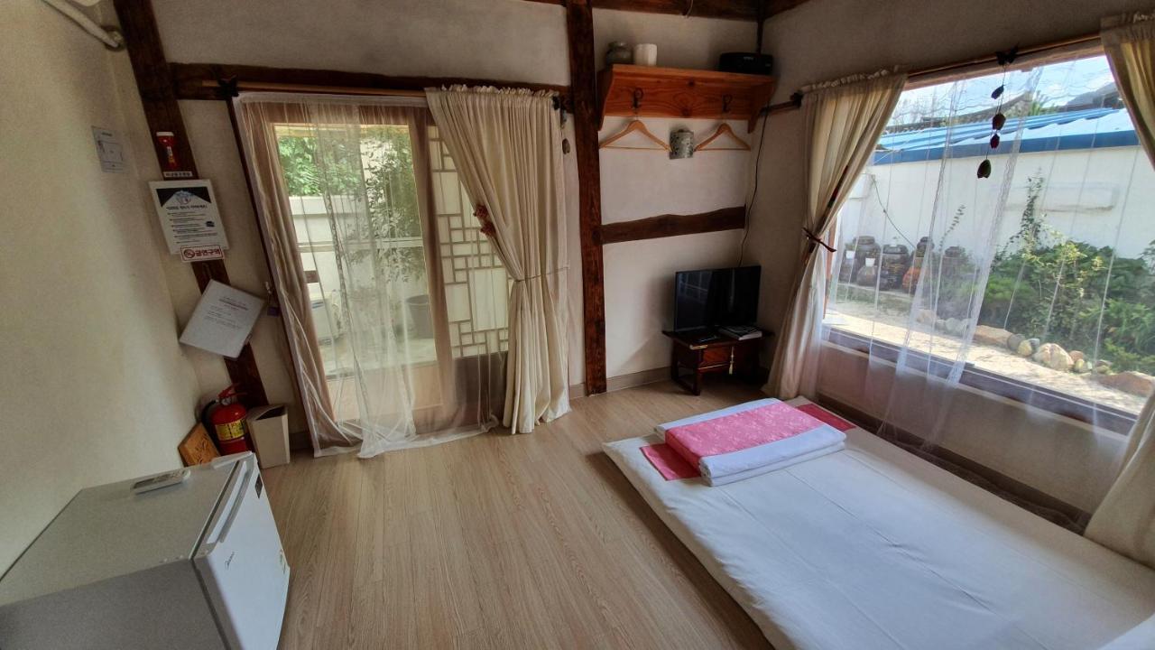 Greem Guesthouse Jeonju Buitenkant foto