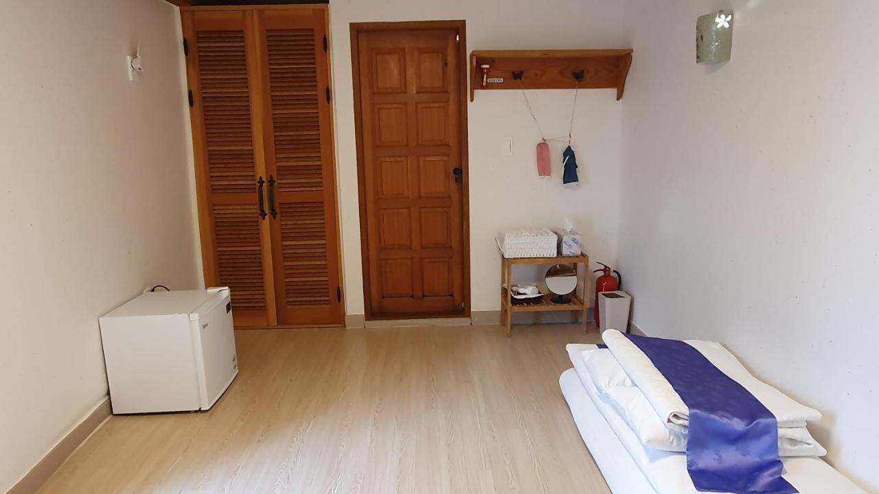 Greem Guesthouse Jeonju Buitenkant foto