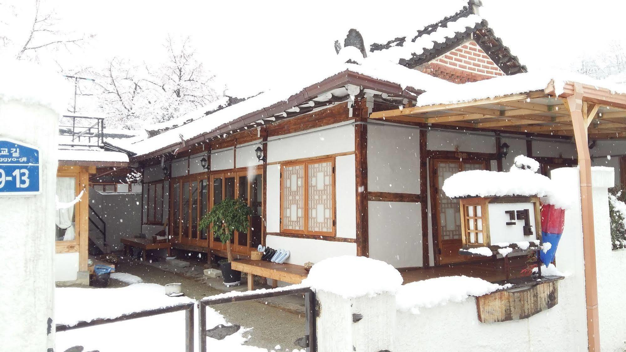 Greem Guesthouse Jeonju Buitenkant foto